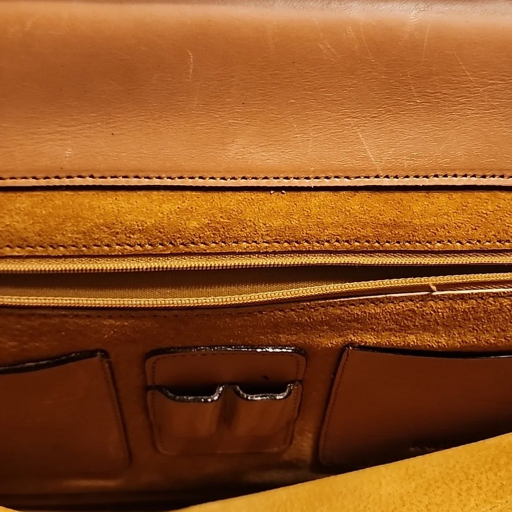 RAFAEL Classic Tan Leather Men's or Womens Briefcase/ Laptop Bag